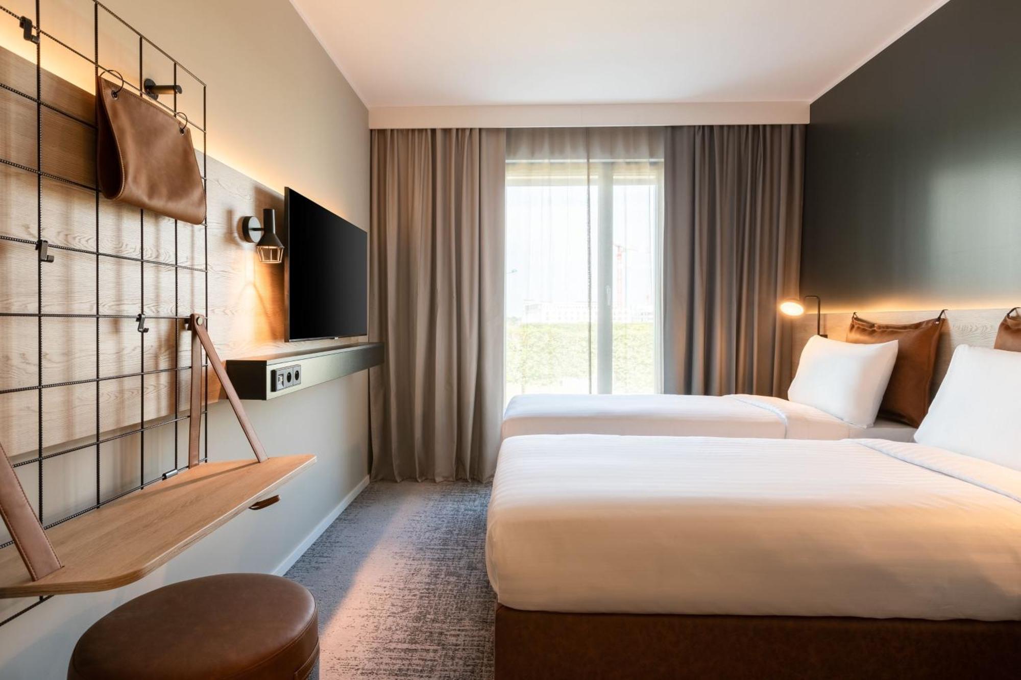 Moxy Paris Val D'Europe Hotel มองต์เตฮวา ภายนอก รูปภาพ