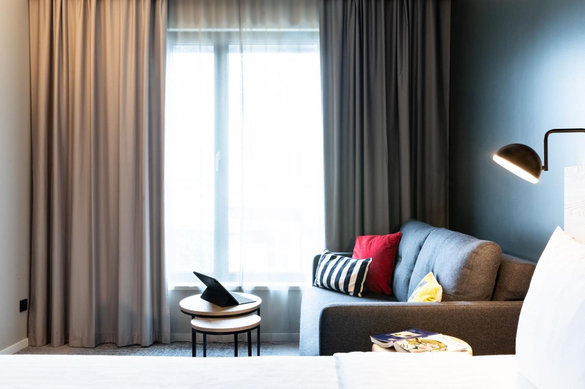 Moxy Paris Val D'Europe Hotel มองต์เตฮวา ภายนอก รูปภาพ